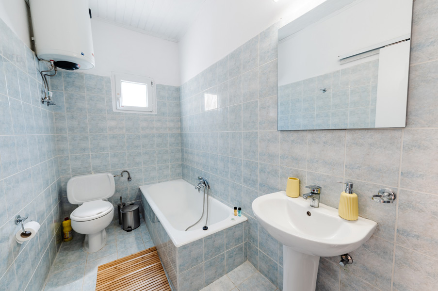 Ferienhaus Alexandros B - Badezimmer