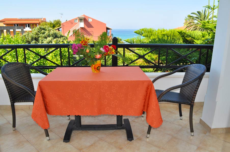 Korfu-Ferienappartement-A-Terrasse.-Sophia